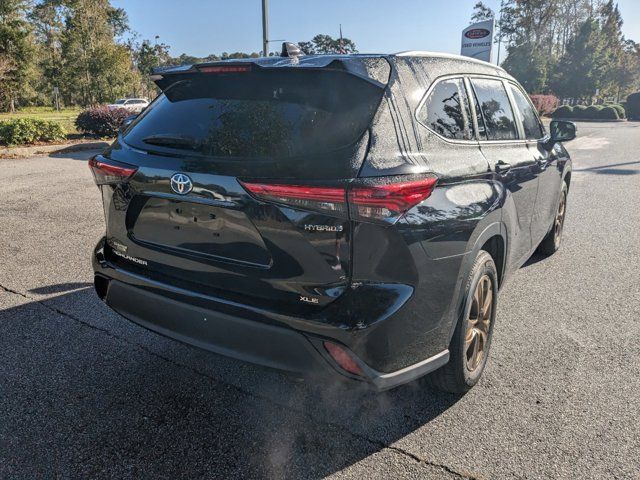 2023 Toyota Highlander Hybrid Bronze Edition