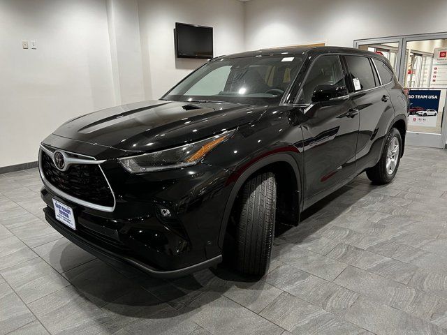 2023 Toyota Highlander Hybrid LE