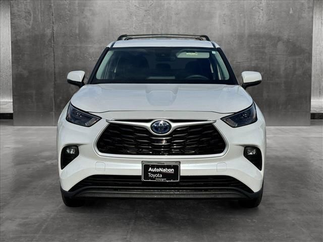 2023 Toyota Highlander Hybrid LE