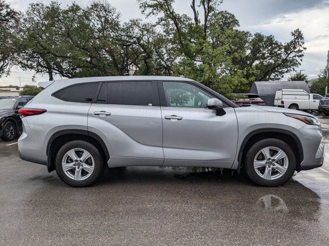 2023 Toyota Highlander Hybrid LE