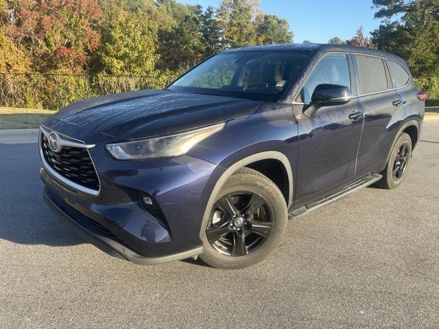 2023 Toyota Highlander Hybrid LE