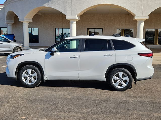 2023 Toyota Highlander Hybrid LE