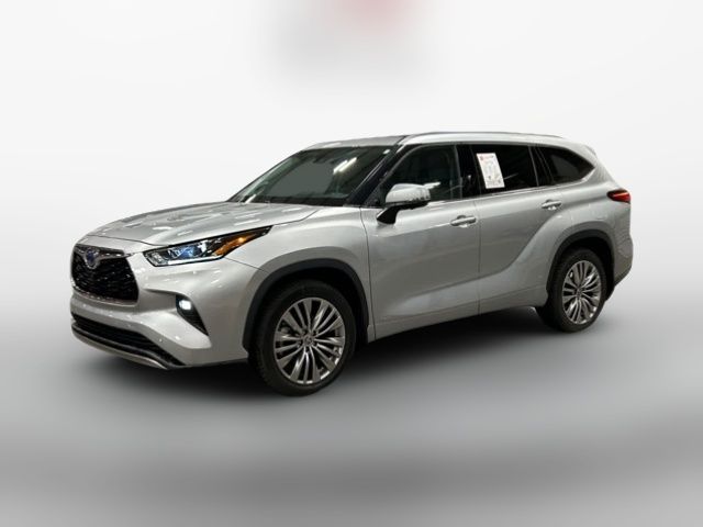 2023 Toyota Highlander Hybrid Platinum