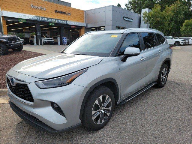 2023 Toyota Highlander Hybrid XLE