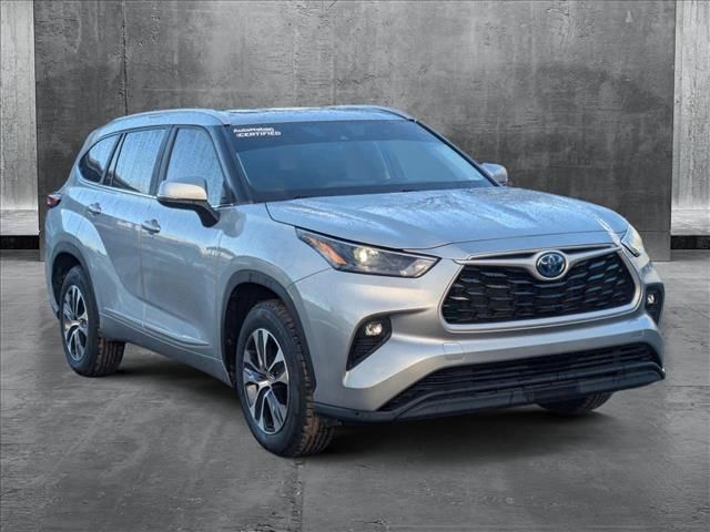 2023 Toyota Highlander Hybrid XLE