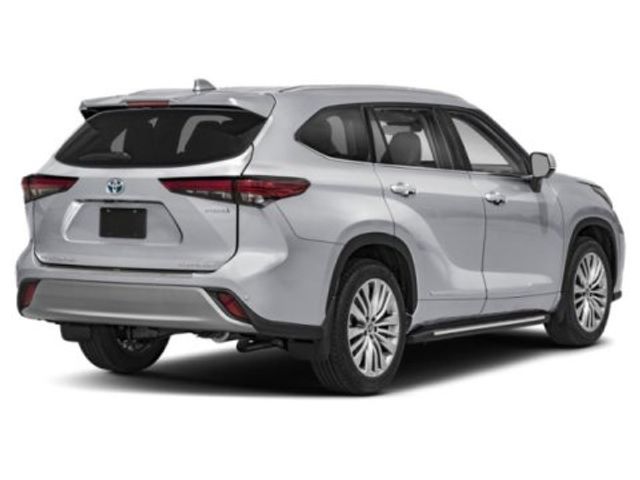 2023 Toyota Highlander Hybrid Platinum