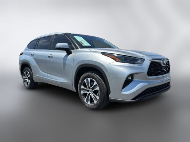 2023 Toyota Highlander Hybrid XLE
