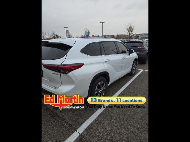 2023 Toyota Highlander Hybrid XLE