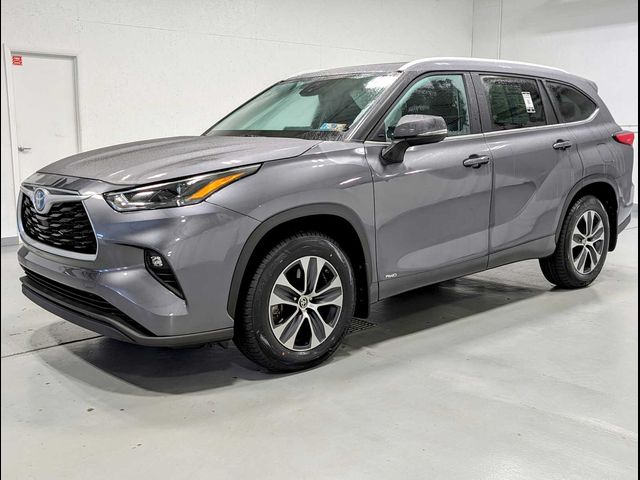 2023 Toyota Highlander Hybrid XLE