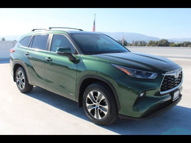 2023 Toyota Highlander Hybrid XLE