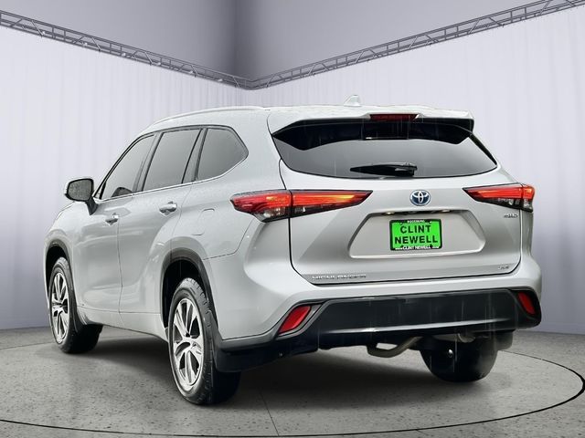 2023 Toyota Highlander Hybrid XLE