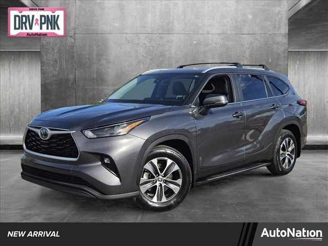 2023 Toyota Highlander Hybrid XLE