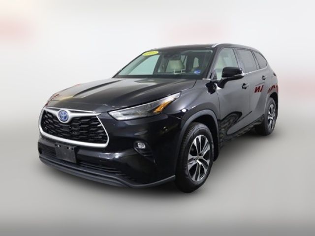 2023 Toyota Highlander Hybrid XLE