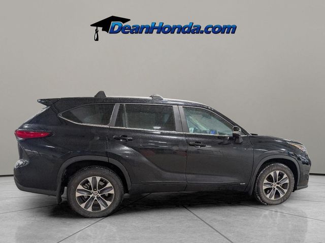 2023 Toyota Highlander Hybrid XLE