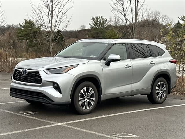 2023 Toyota Highlander Hybrid XLE