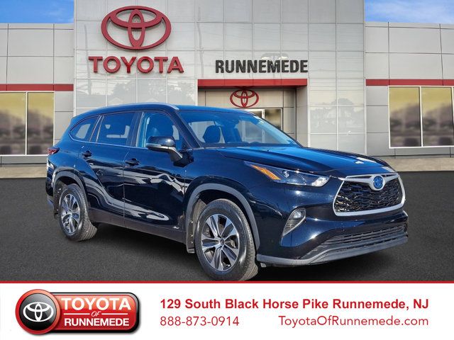 2023 Toyota Highlander Hybrid XLE