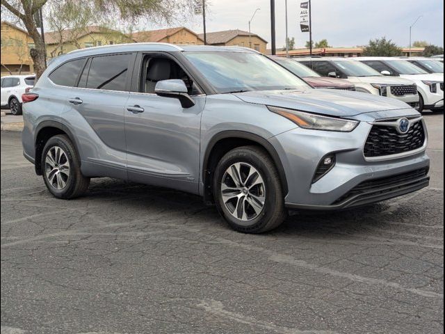 2023 Toyota Highlander Hybrid XLE