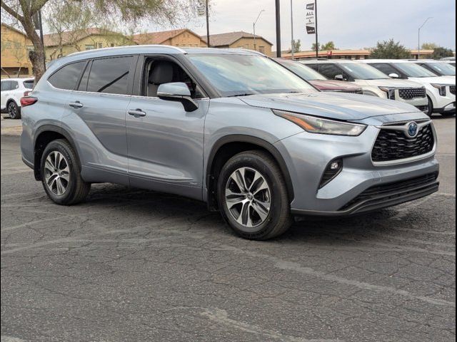 2023 Toyota Highlander Hybrid XLE