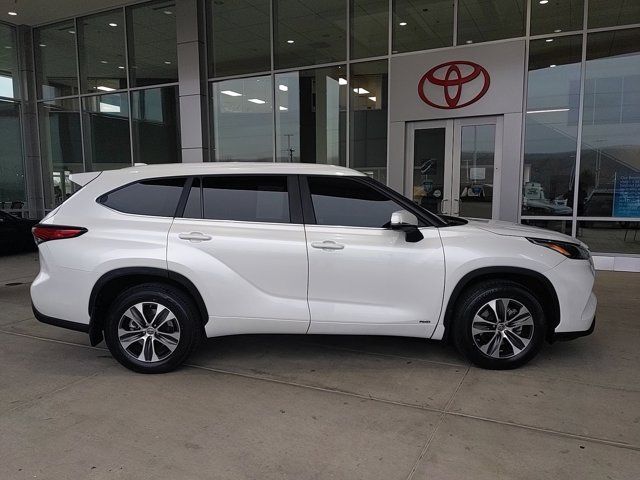 2023 Toyota Highlander Hybrid XLE