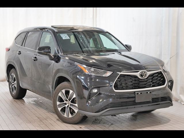 2023 Toyota Highlander XLE