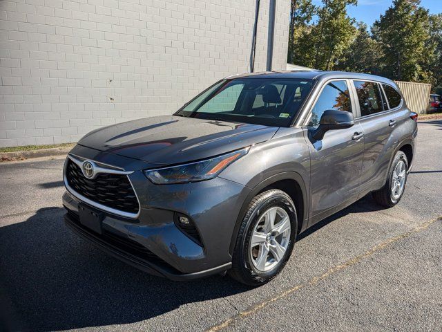 2023 Toyota Highlander LE