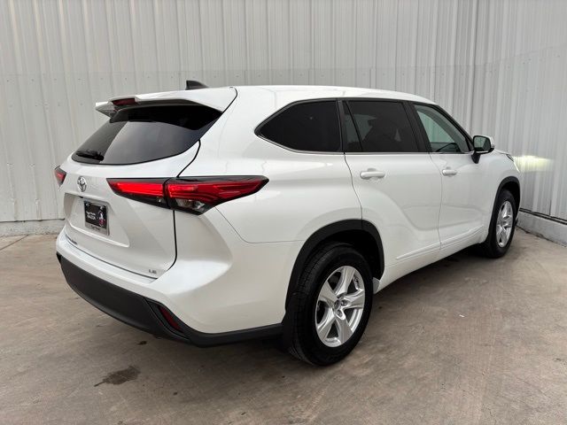 2023 Toyota Highlander L