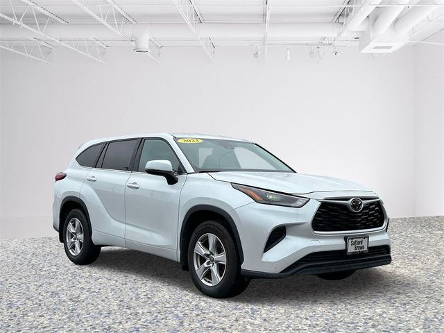 2023 Toyota Highlander L