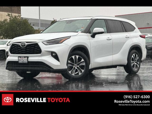 2023 Toyota Highlander L