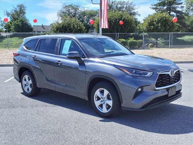 2023 Toyota Highlander LE