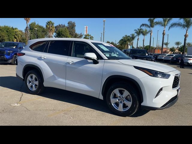 2023 Toyota Highlander L