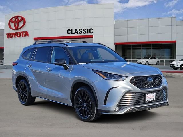 2023 Toyota Highlander XSE