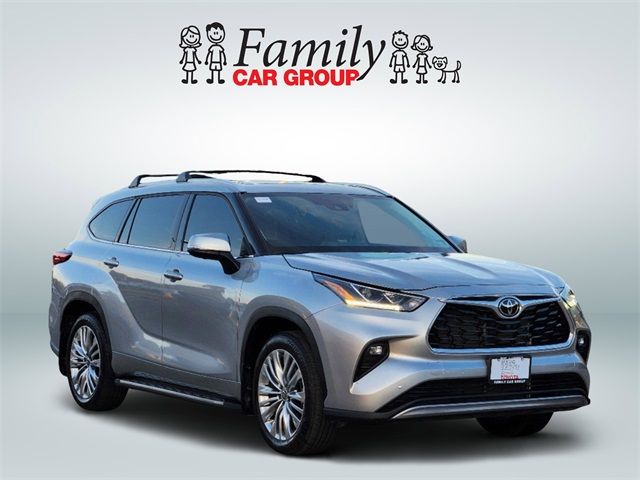 2023 Toyota Highlander Platinum