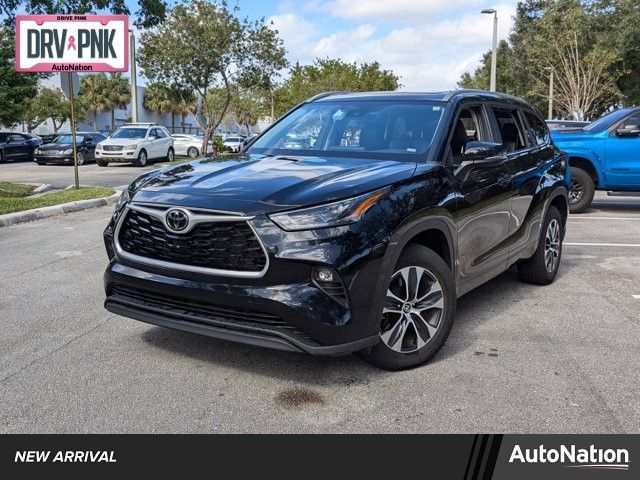 2023 Toyota Highlander XLE