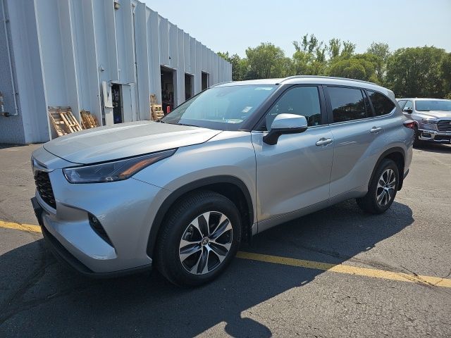 2023 Toyota Highlander 