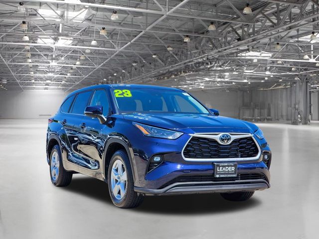 2023 Toyota Highlander LE