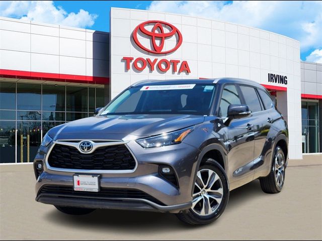 2023 Toyota Highlander XLE