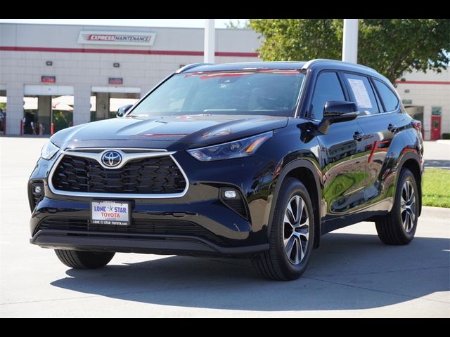 2023 Toyota Highlander XLE