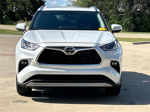 2023 Toyota Highlander Platinum