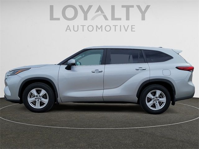 2023 Toyota Highlander LE