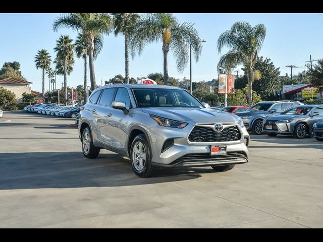 2023 Toyota Highlander L