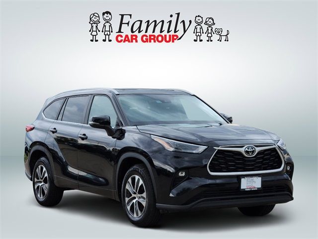 2023 Toyota Highlander XLE