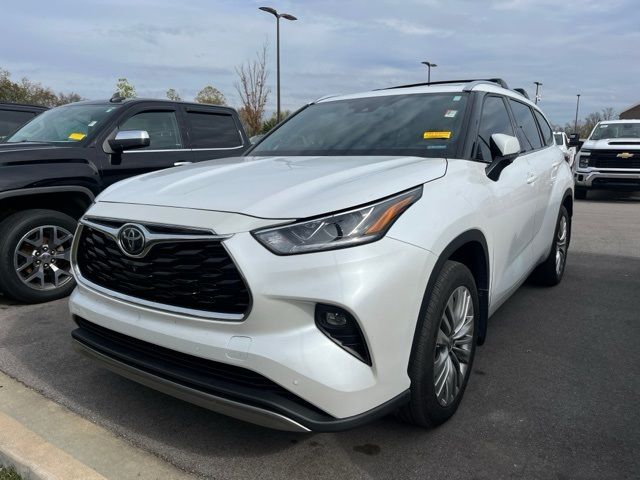 2023 Toyota Highlander L