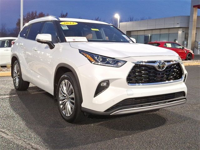 2023 Toyota Highlander L