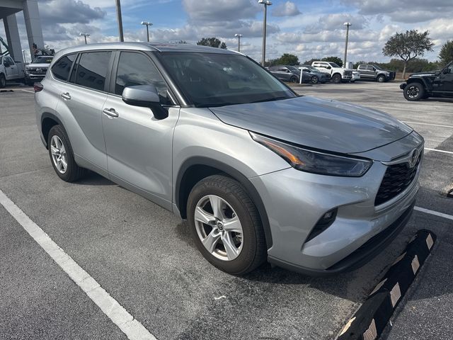 2023 Toyota Highlander L