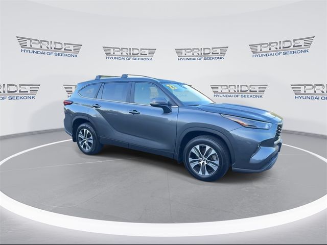 2023 Toyota Highlander L