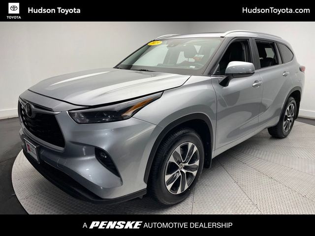 2023 Toyota Highlander L