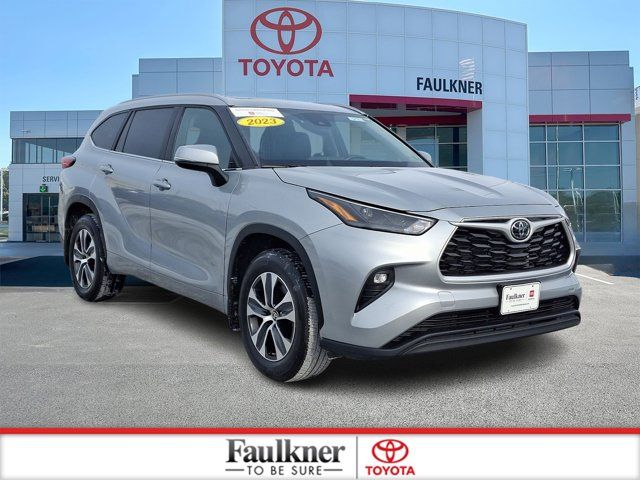 2023 Toyota Highlander XLE