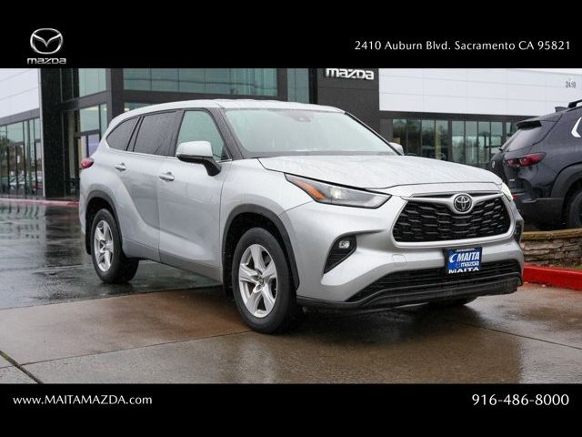 2023 Toyota Highlander LE