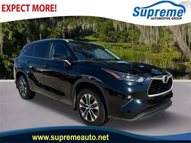 2023 Toyota Highlander XLE