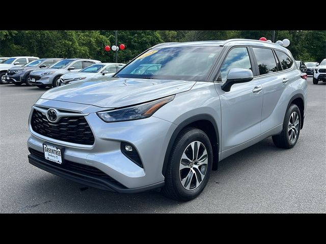 2023 Toyota Highlander XLE